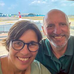 Unser Flieger steht schon parat - noch rund 12 Stunden und wir sind zurück in der Schweiz 🙃