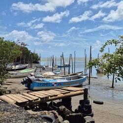Und die Fischerboote liegen auch auf dem Tockenen