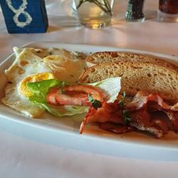 unser zweites Frühstück im Blue Rocks café