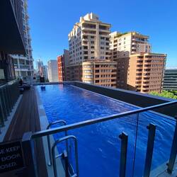 Pool im Hotel