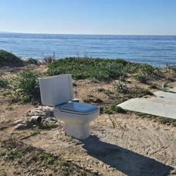 Ist unglaublich, was man so auf dem Spaziergang findet (ist sogar einbetoniert 🙄) 😳😅