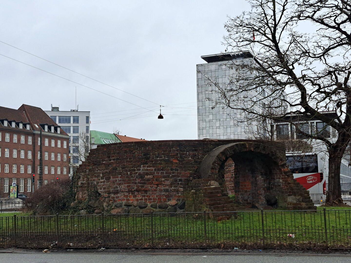 1 von 11 Türmen der Stadtmauer aus dem 16. Jhd
