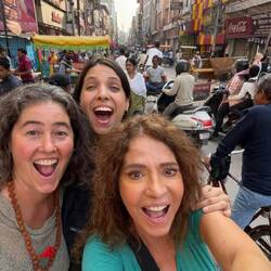 Andando las calles de Old Varanasi...