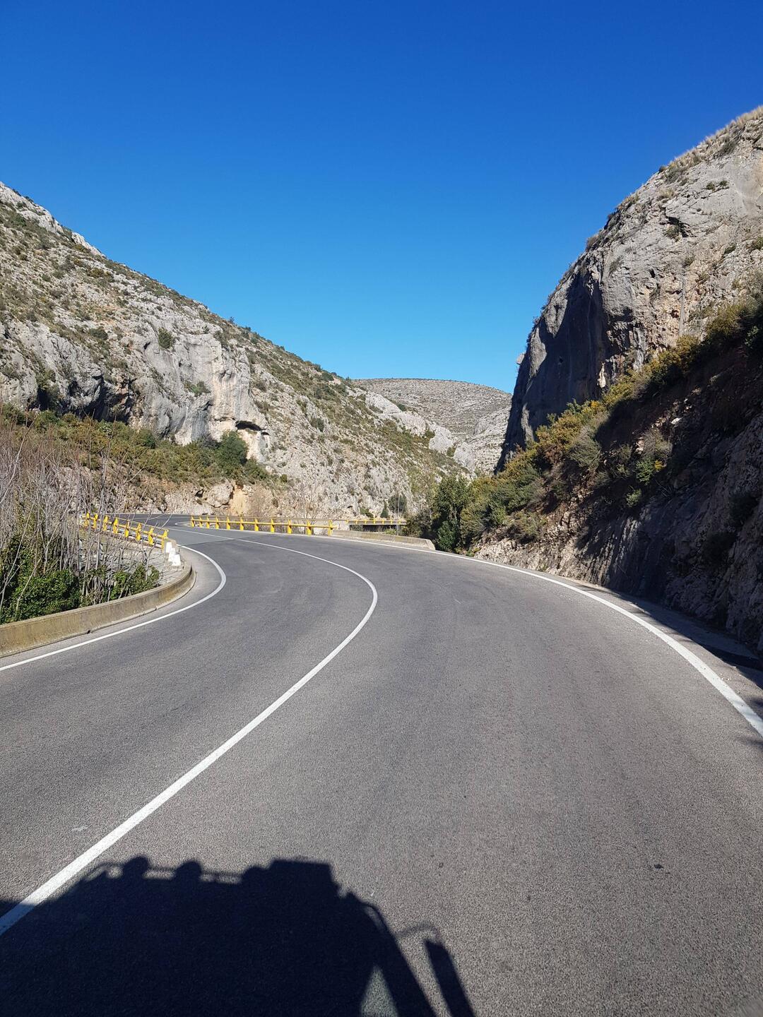Start nach Norden durch eine schöne Schlucht