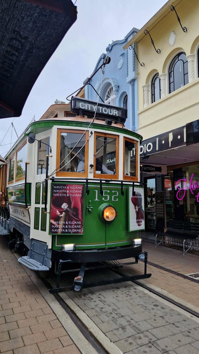 City Tour mit einer historischen Straßenbahn