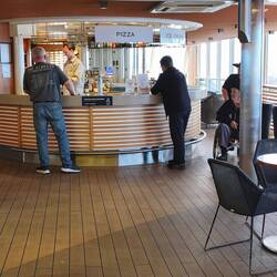 ... Pizza-Restaurant...