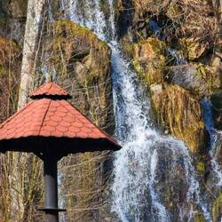 Der Kölnigshütter Wasserfall führt ebenfalls viel Wasser