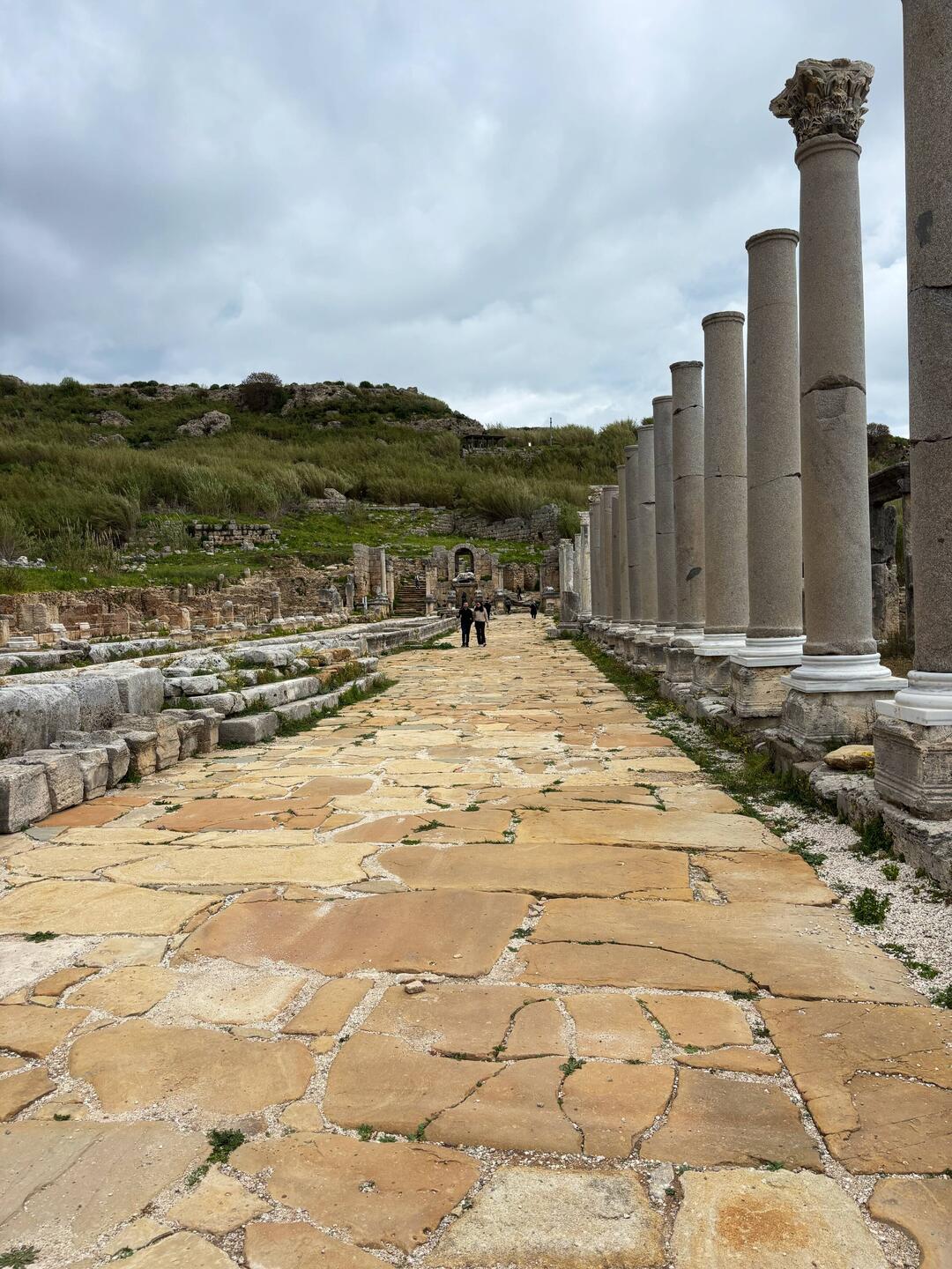 Strada colonnata