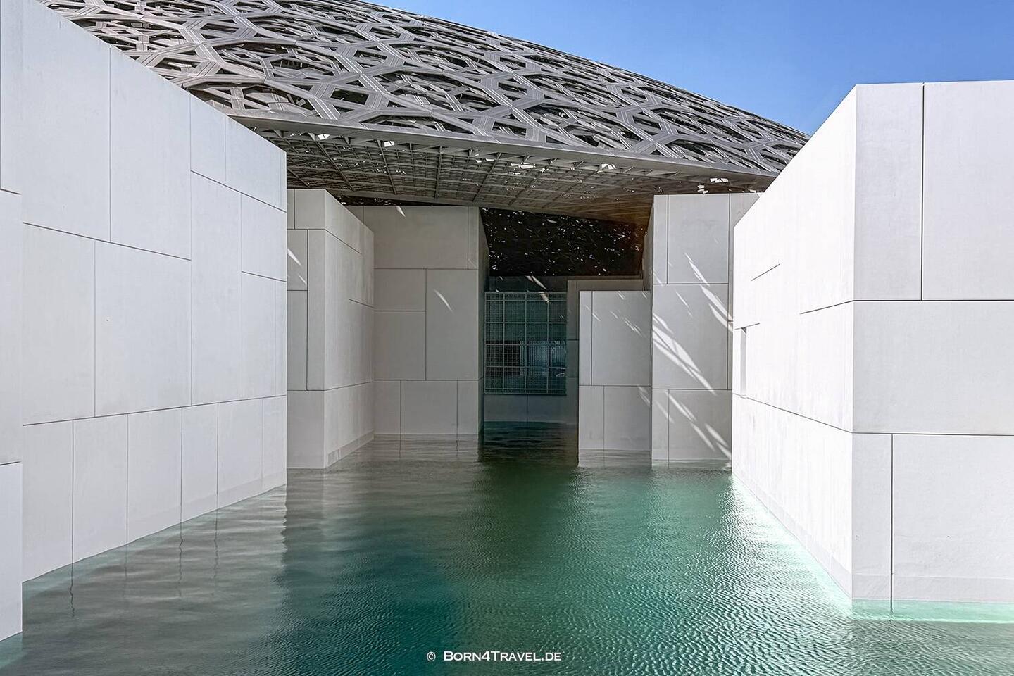 Im Louvre Abu Dhabi