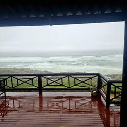 Ausblick vom Bett bei Regenwetter