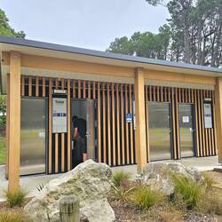 saubere Toiletten an jeden Spielplatz