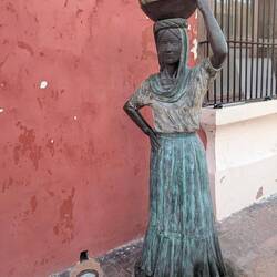 Die Mangoverkäuferin- für uns ganz wichtig!