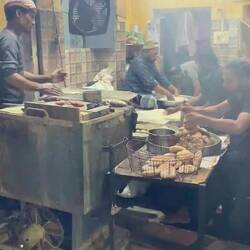 Look at this bread production line 😍