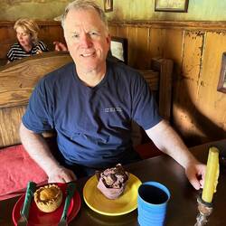 A stout and a beef and ale meat pie