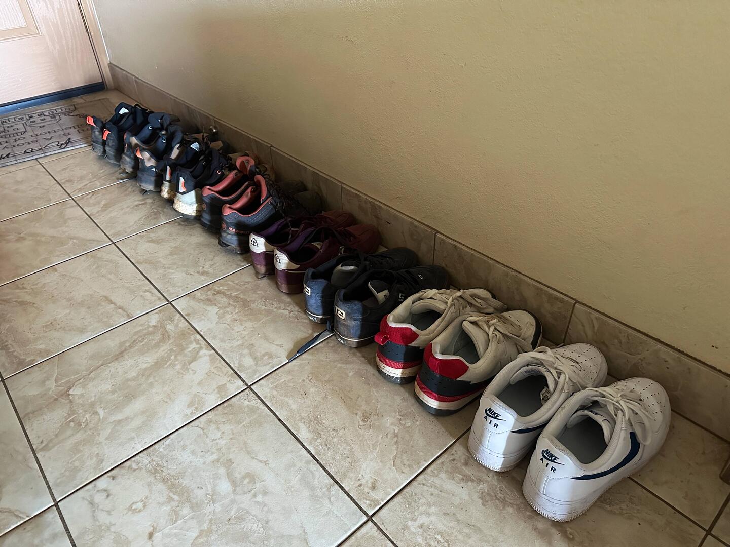 Unsere Schuhgallerie (ohne Hausschuhe)