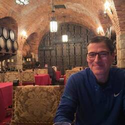 Lunch in a secret room in the Magellan restaurant!