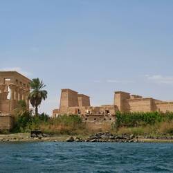 Trajans Kiosk und Hathor Tempel