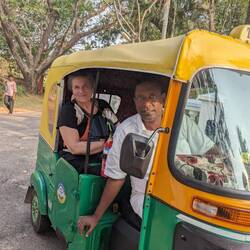 Dann Fahrt mit dem Tuk-Tuk, da Walter kein Heiniken trinken wollte