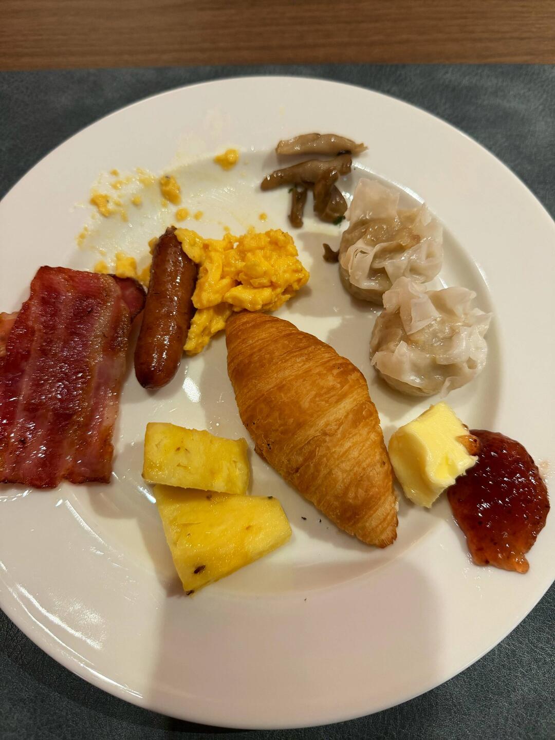 You've always got to start with a hearty breakfast! Courtesy of the Aussies!