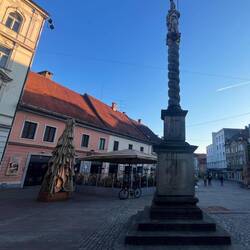 Maribor goes Poprad: Cafe (and statue) Florian.