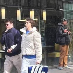 Fest im Griff oder/und verloren