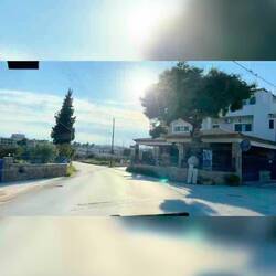 ..in Porto Heli nutzen wir den großen Parkplatz direkt am Hafen..🚐⚓️