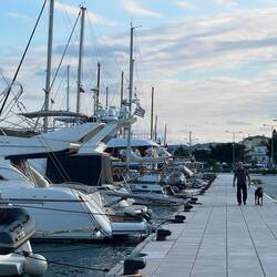 ..einige Schiffsbesitzer wohnen auch an diesem WE auf ihren schwimmenden Zuhause🛥️⚓️