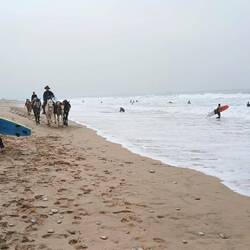 Strand von Tamraghd, links oben stehen wir