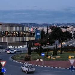 Blick auf die Kings Avenue Mall.
