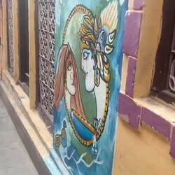 Love the colorful streets 🥰