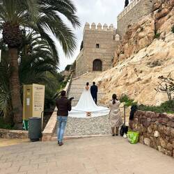 Eine schöne Kulisse haben sich die zwei ausgesucht 🫶