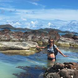 Här och var passerade vi spännande klippformationer