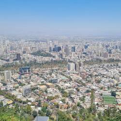 Blick auf Santiago vom Cerro San Cristóbal
