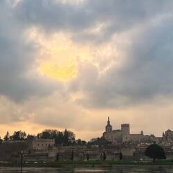Brücke von Avignon und Papst-Palast
