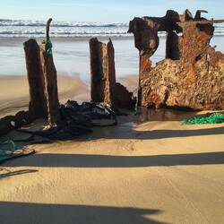 Oder doch kein Schiff?