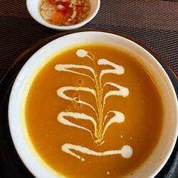 Carrot soup with ginger