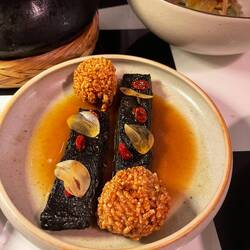 Compressed chicken with fried rice ball. Bland not strong herbal flavor