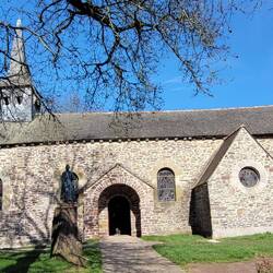 Gralskirche von Tréhorenteuc