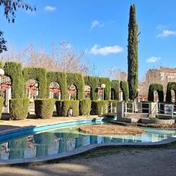 ...ein schöner Park in Huesca