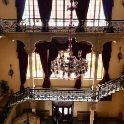 Die große Eingangshalle