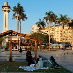 Vorbereitungen für den Sonnenuntergang - dann wird gepicknickt