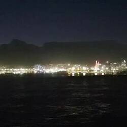 Einfahrt am frühen Morgen