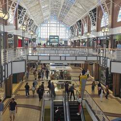 Riesiges Einkaufszentrum