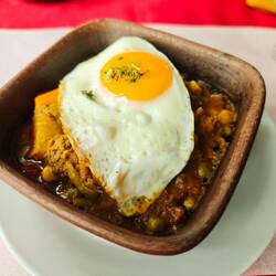 Das ist Charquicán - ein traditionelles Gericht - eine Art dicker Eintopf - Läggor 👍