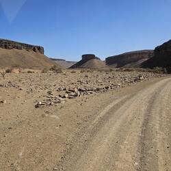 Fahrt über Amogjar-Pass