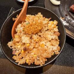 Garlic, Wagyu Beef fried rice.... 😵