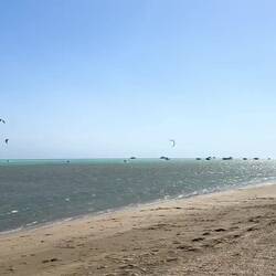 Bei fast 30 Knoten eine Herausforderung und uns noch zu steil!