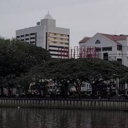 Die Waterfront bei Tag