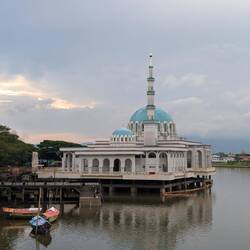 Moschee an der Waterfront