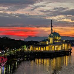 Abendrot über der Moschee